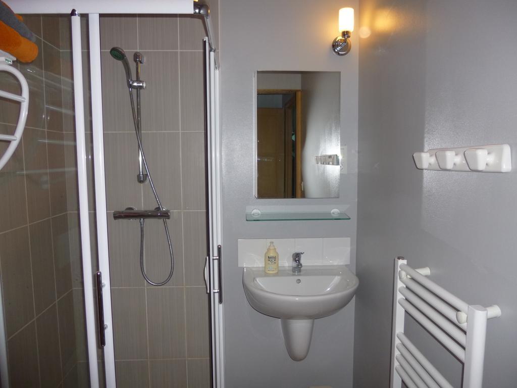 Gahard Chambres D'Hotes De Celine Et David מראה חיצוני תמונה