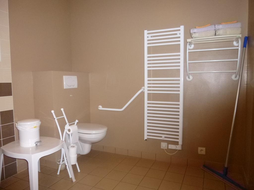Gahard Chambres D'Hotes De Celine Et David מראה חיצוני תמונה