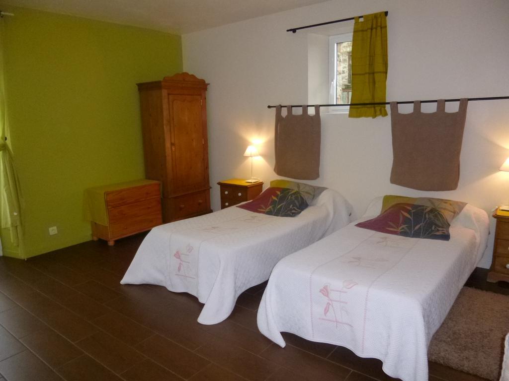 Gahard Chambres D'Hotes De Celine Et David מראה חיצוני תמונה
