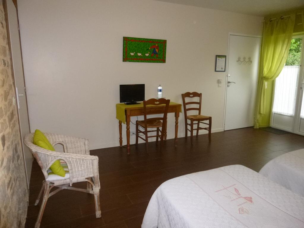Gahard Chambres D'Hotes De Celine Et David מראה חיצוני תמונה